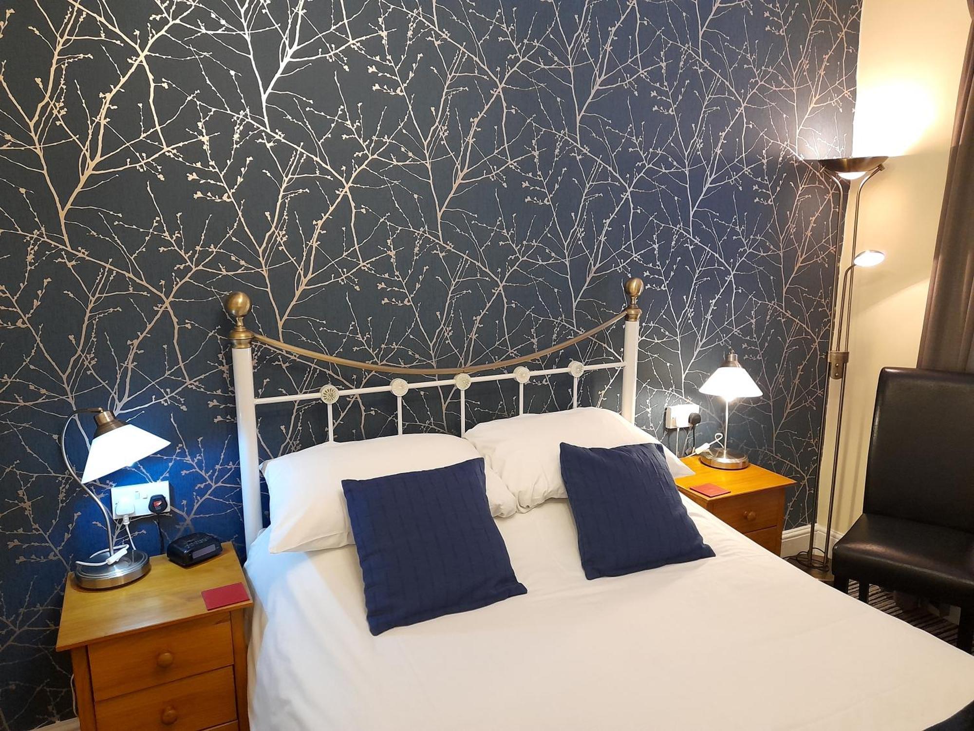 Large Double Room,1563270019:JPEG